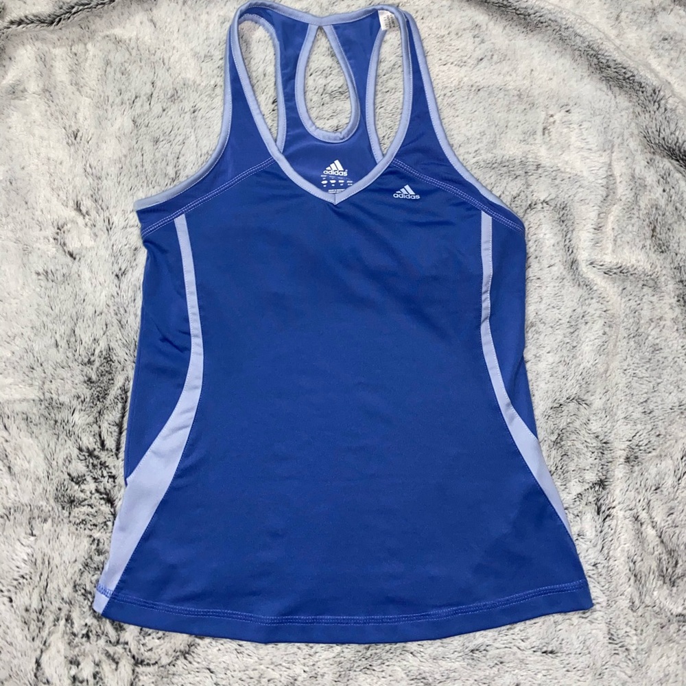 women’s active tops